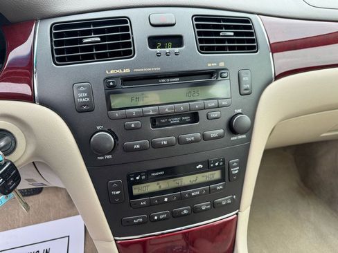 Used 2003 Lexus ES 330 image 16