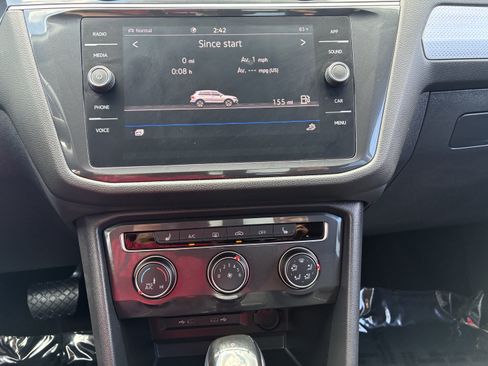 Certified 2024 Volkswagen Tiguan S AWD/4WD image 25