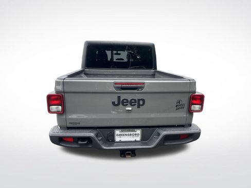 Used 2023 Jeep Gladiator Sport AWD/4WD image 4