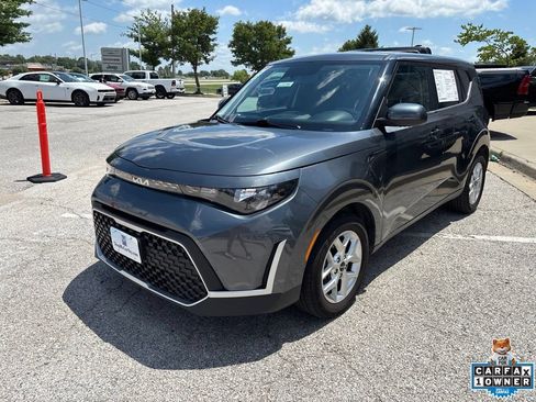 Used 2024 Kia Soul LX w/ Option Group 015 FWD image 12