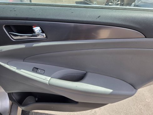 Used 2012 Hyundai Sonata Hybrid FWD image 11