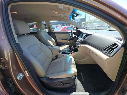 Used 2016 Hyundai Tucson Limited FWD image 6