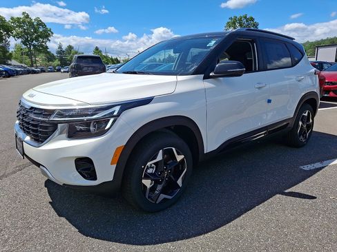 New 2026 Kia Seltos S AWD/4WD image 3