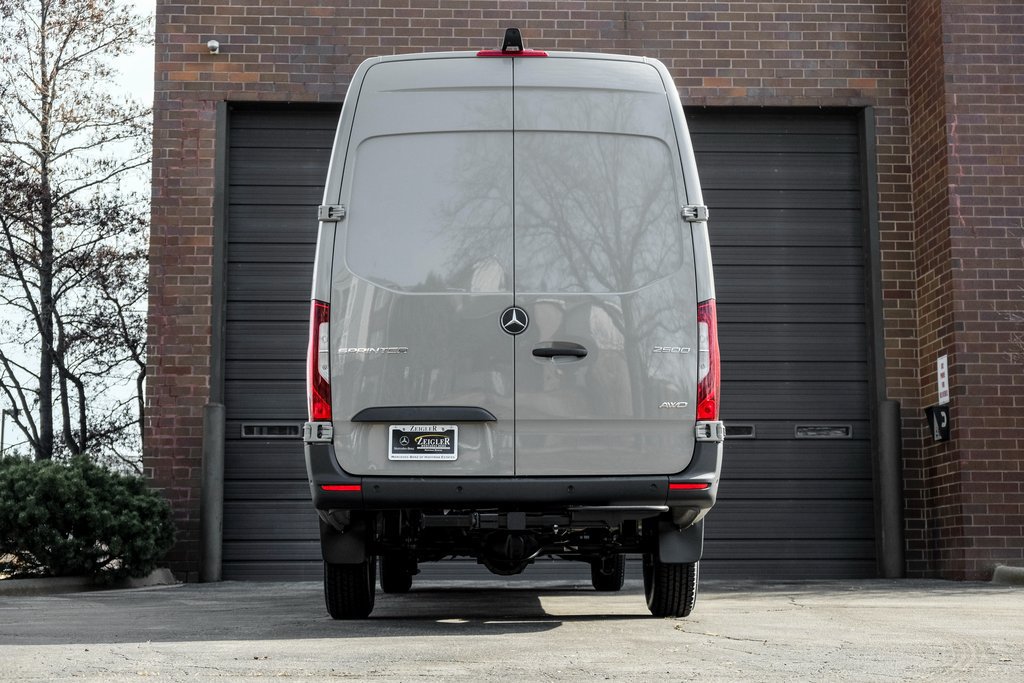 Used 2026 Mercedes-Benz Sprinter 2500 image 8
