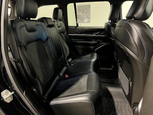 Used 2024 Jeep Grand Cherokee Trailhawk image 35