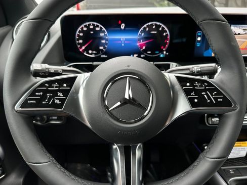New 2026 Mercedes-Benz GLA 250 image 19
