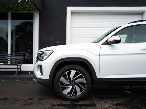 Used 2026 Volkswagen Atlas SE FWD image 11