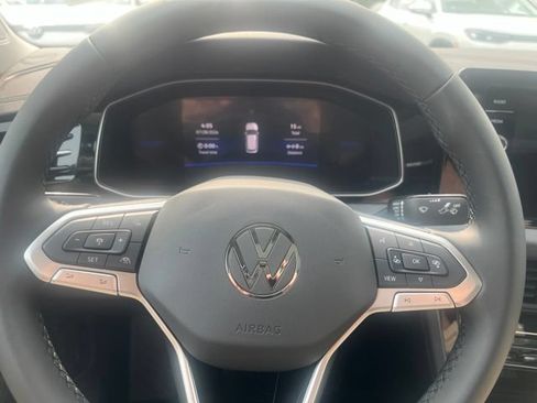 New 2026 Volkswagen Jetta SE FWD image 17