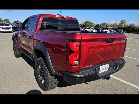 Used 2025 Chevrolet Colorado ZR2 w/ Technology Package image 6