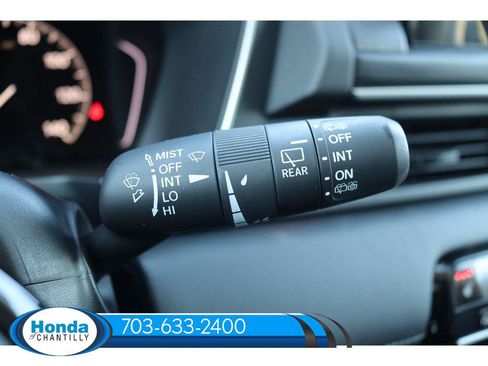 New 2025 Honda Pilot Touring image 13