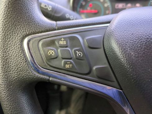 Used 2018 Chevrolet Cruze LT w/ Convenience Package image 23