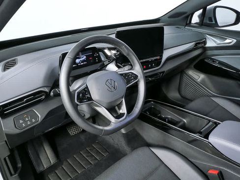 Certified 2023 Volkswagen ID.4 Pro S Plus AWD/4WD image 7