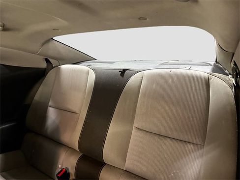Used 2014 Chevrolet Camaro SS image 23