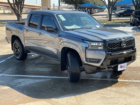 New 2026 Nissan Frontier SV image 4