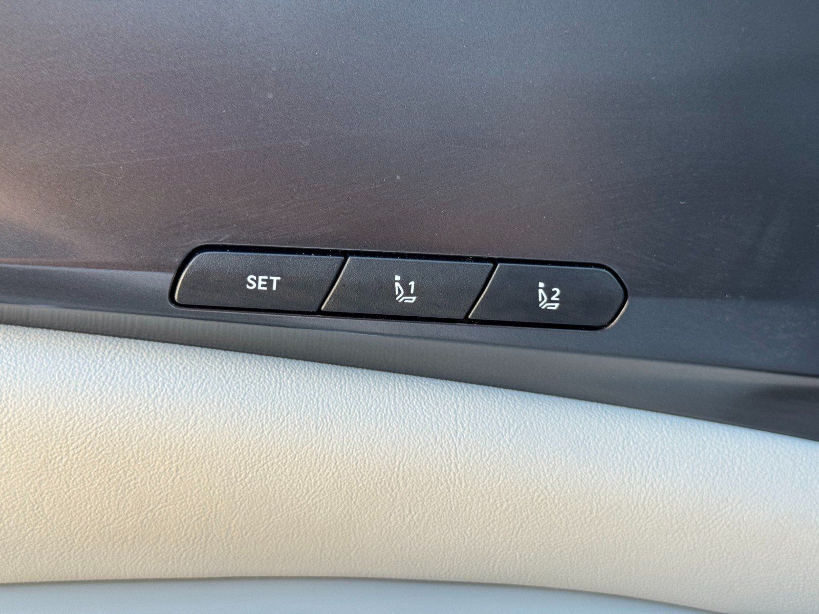 Used 2025 Kia Carnival SX Prestige FWD image 18