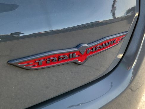 Used 2024 Jeep Compass Trailhawk image 6