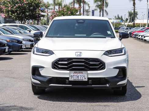 Certified 2025 Honda HR-V Sport image 2