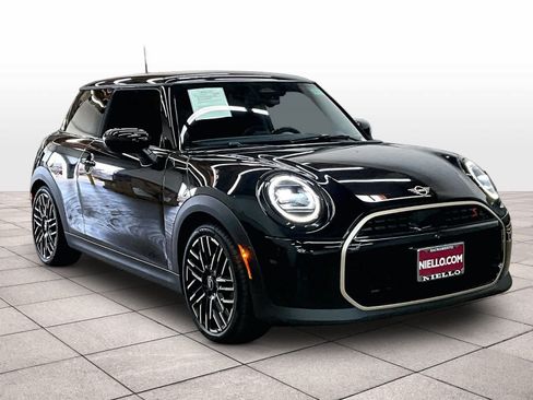 Used 2025 MINI Cooper S FWD image 2