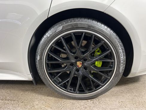 Certified 2023 Porsche Panamera 4S w/ Sportdesign Package image 6
