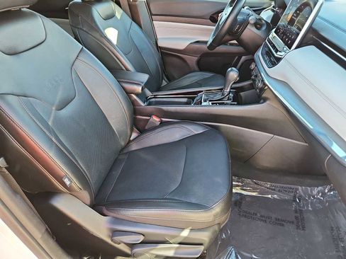 Used 2022 Jeep Compass Limited image 38