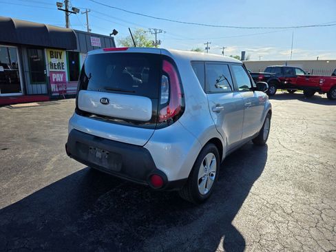 Used 2016 Kia Soul FWD image 4