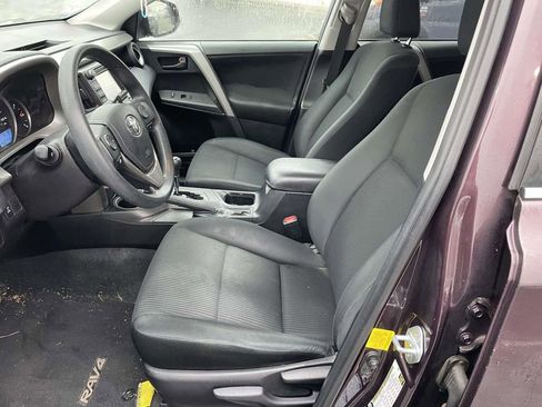 Used 2016 Toyota RAV4 LE image 28