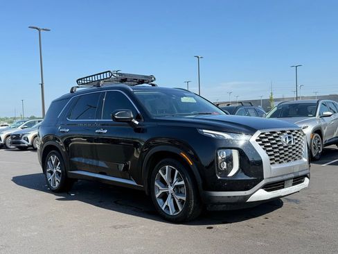 Used 2022 Hyundai Palisade SEL w/ 8P Bench Seat Package FWD image 3