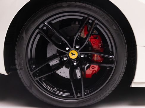 Used 2017 Ferrari 488 Spider RWD image 51
