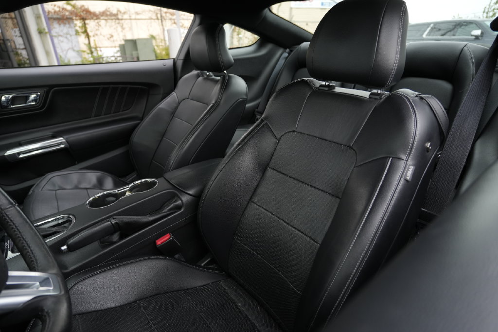 Used 2015 Ford Mustang Premium w/ Ecoboost Performance Package RWD image 22
