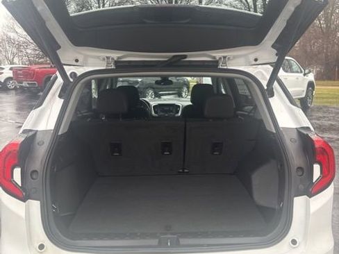 Used 2021 GMC Terrain SLE w/ Driver Convenience Package image 11