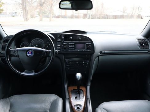 Used 2005 Saab 9-3 Arc image 16