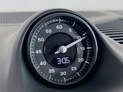 New 2026 Porsche Cayenne Base image 35