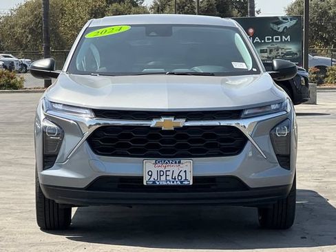 Used 2024 Chevrolet Trax LS FWD image 9