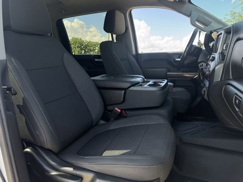 Used 2021 Chevrolet Silverado 2500 LT w/ Fleet Comfort Package AWD/4WD image 25