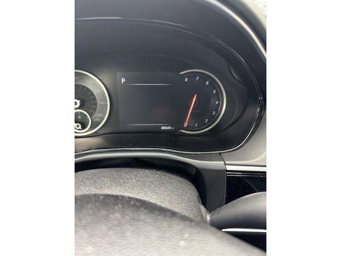 Used 2025 Genesis GV70 2.5T image 4