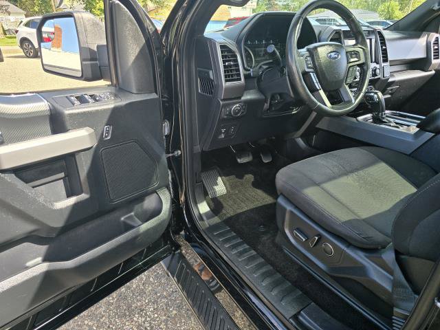 Used 2018 Ford F150 XLT w/ Equipment Group 302A Luxury AWD/4WD image 13