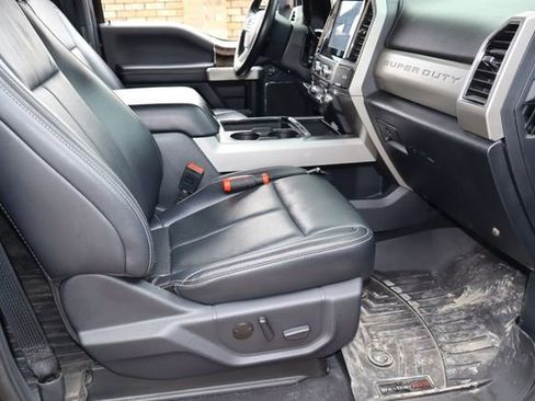 Used 2022 Ford F250 Lariat w/ Lariat Ultimate Package AWD/4WD image 16