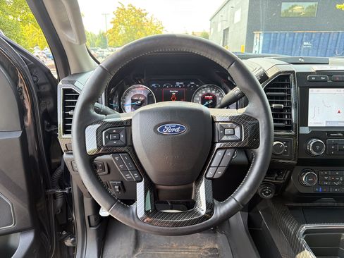 Used 2021 Ford F250 Lariat w/ Lariat Ultimate Package AWD/4WD image 18