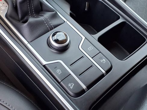 Certified 2023 Kia Sorento S w/ Panoramic Sunroof Package FWD image 19