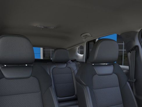 New 2026 Chevrolet Trax LT w/ LPO, Blackout Package FWD image 59