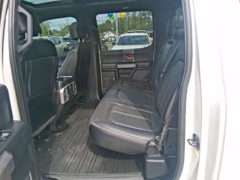 Used 2017 Ford F150 Platinum w/ Equipment Group 701A Luxury AWD/4WD image 20