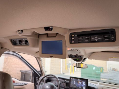 Used 2005 Ford Excursion Limited image 10