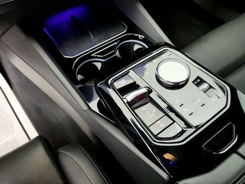 Used 2024 BMW 530i w/ M Sport Package RWD image 17