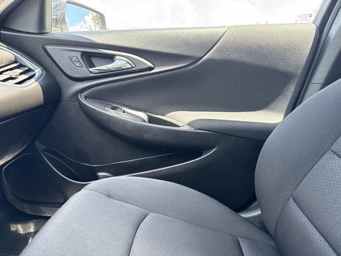 Used 2020 Chevrolet Malibu LT FWD image 28