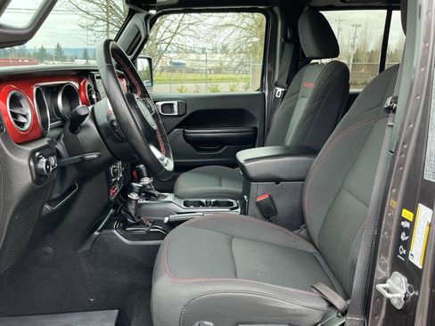 Used 2021 Jeep Wrangler Unlimited Rubicon image 10