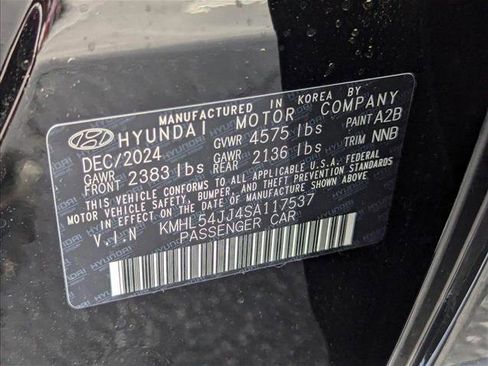 New 2025 Hyundai Sonata Limited image 17