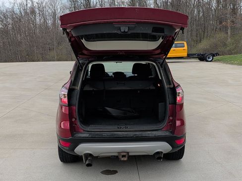 Used 2017 Ford Escape SE image 25