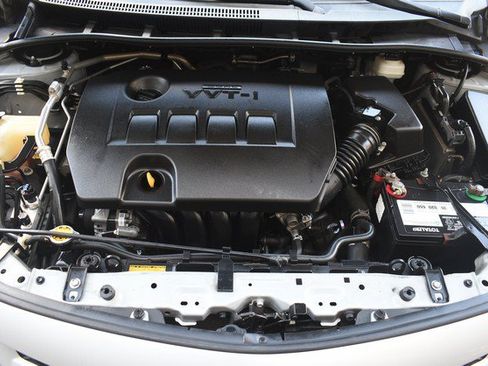 Used 2012 Toyota Corolla LE FWD image 29