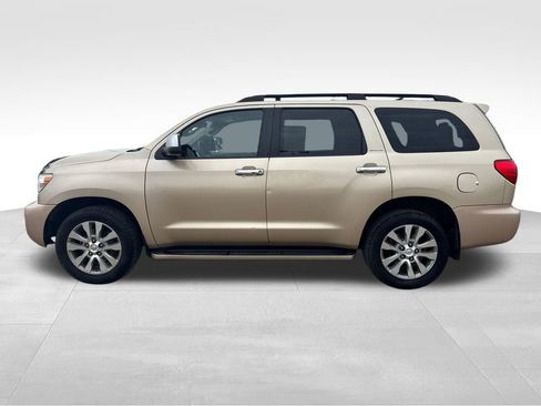 Used 2015 Toyota Sequoia Limited image 2