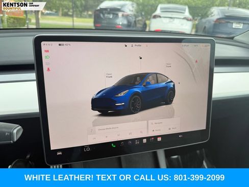 Used 2023 Tesla Model Y Performance AWD/4WD image 20